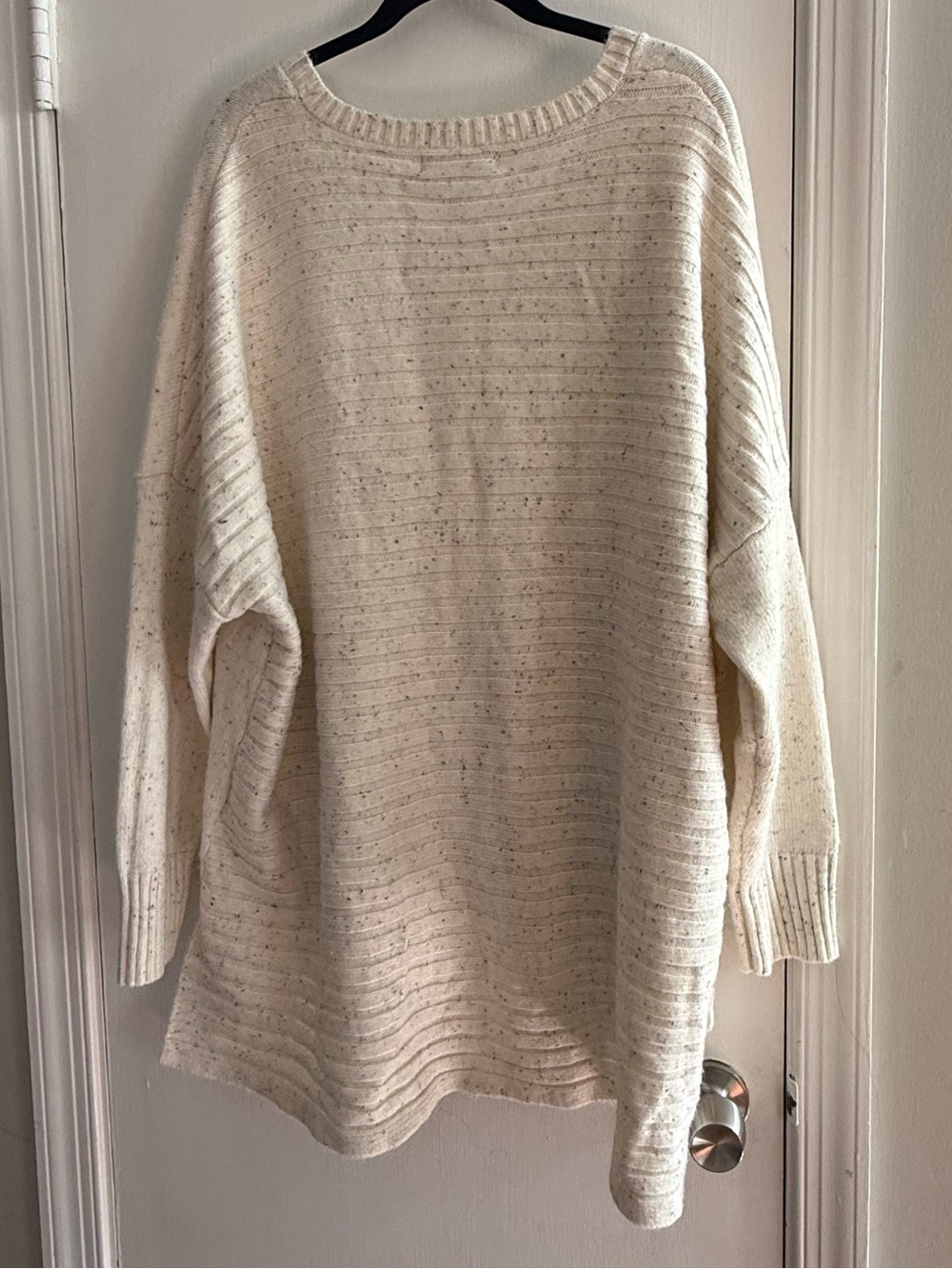 Tahari Cream Speckled V-Neck Oversized Sweater Women’s Size 2X - Picture 2 of 8
